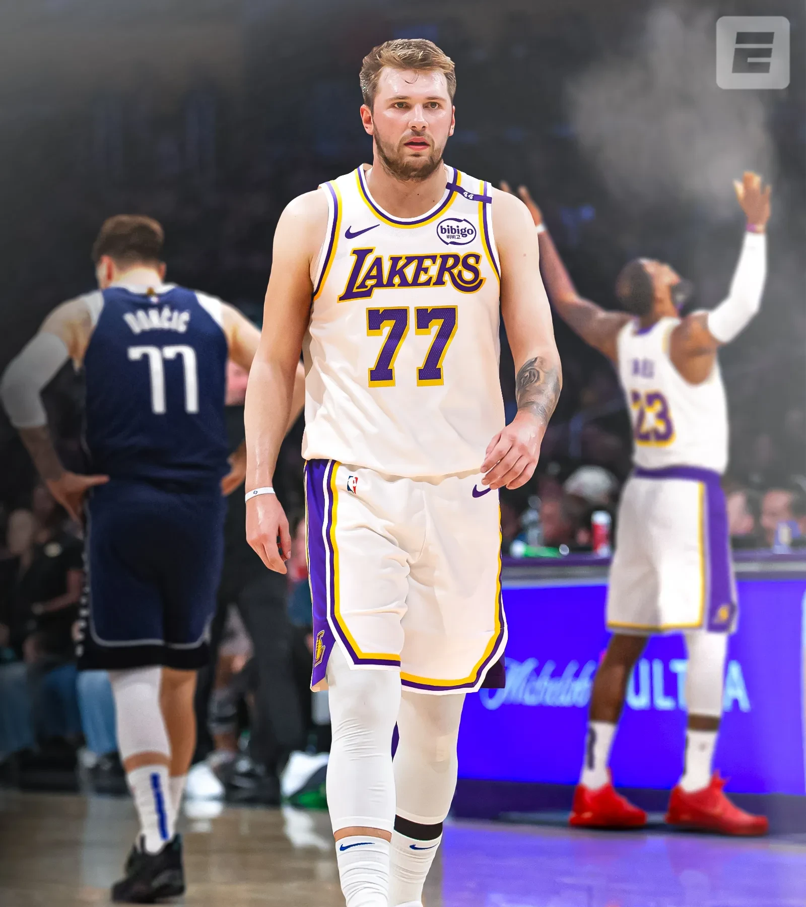 爱游戏官方登录入口东契奇重返赛场，战术调整首场状态出色，巴塞罗那观众沸腾！