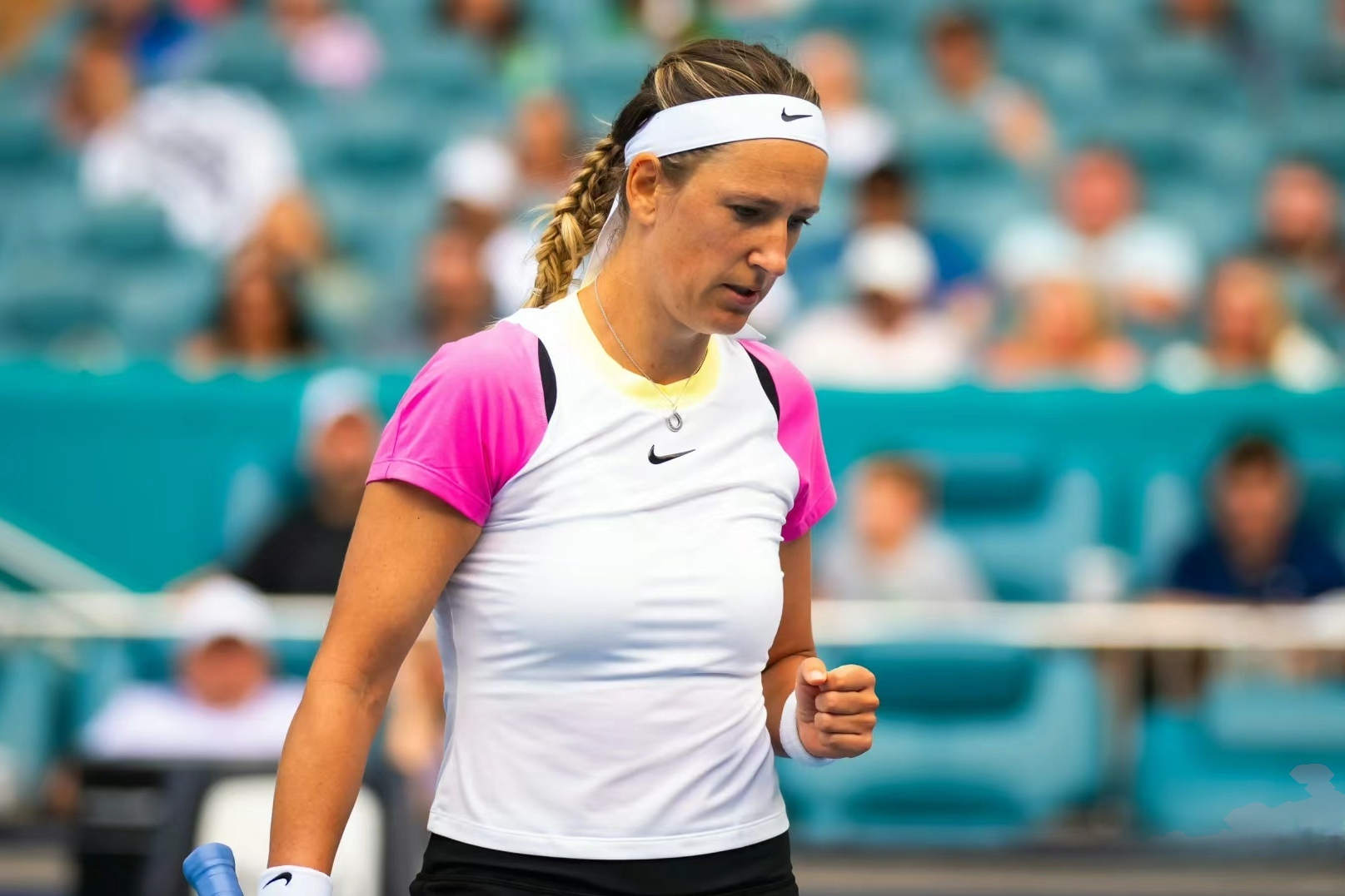 爱游戏官网axy日本队带队取胜！，阿扎伦卡重要时刻大比分获胜赢得满堂喝彩的简单介绍