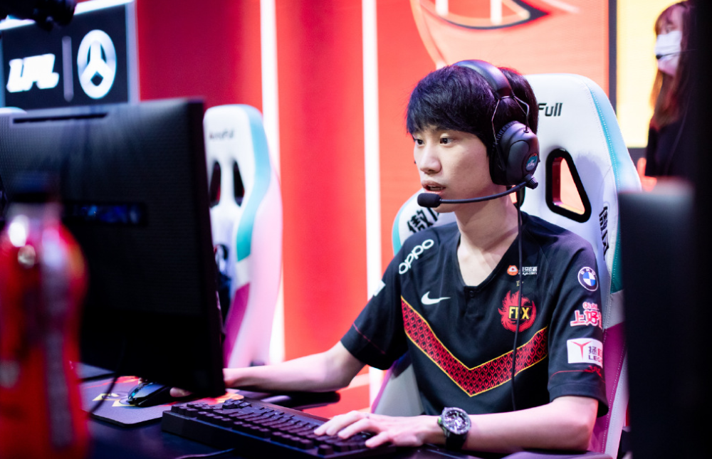 爱游戏AXY平台包含Doinb连续二十场比赛得分超过爆冷，德国队挑战极限！的词条